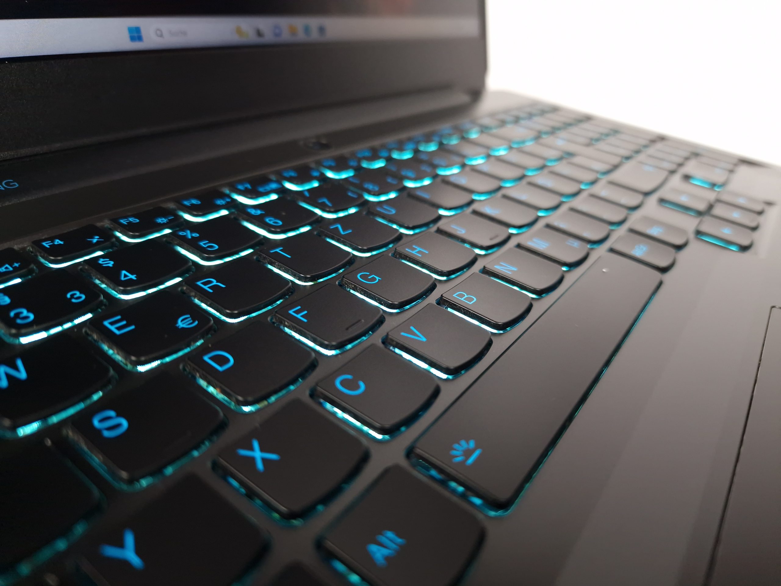 ⭐IdeaPad GAMING 3 – i5 10th, GTX 1650Ti 4GB, 16GB RAM, 512GB SSD – NEUWERTIG!⭐ – Bild 4