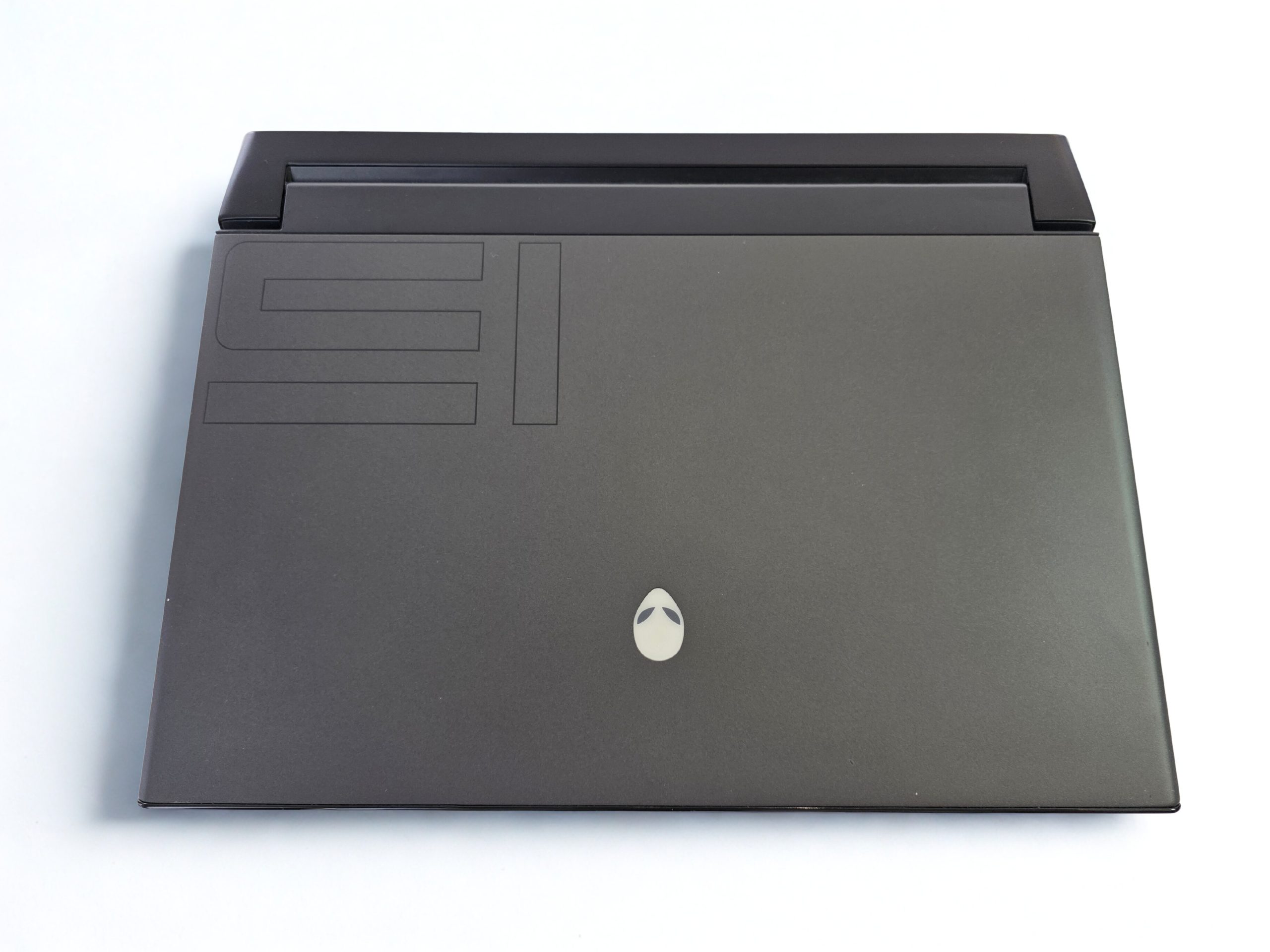 ⭐ALIENWARE M15 R2 – i7 9th, RTX 2070 8GB, 8GB RAM, 2x SSD, QWERTY – GAMING! – TOP!⭐ – Bild 9
