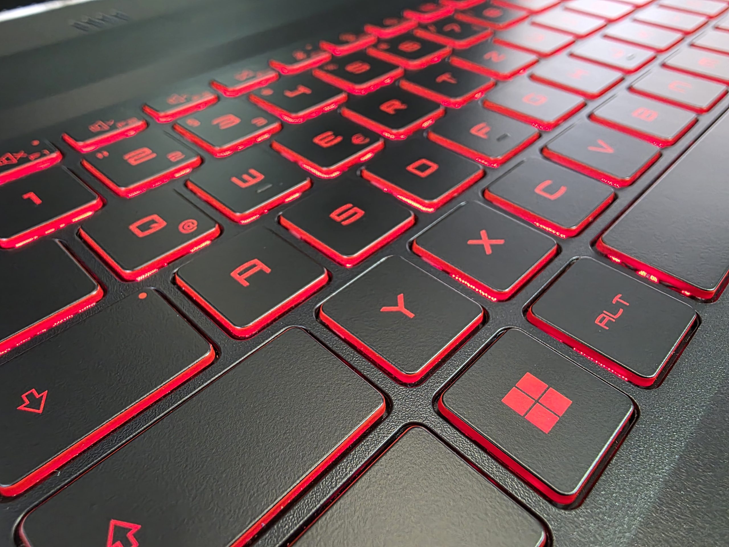 ⭐MSI Katana GF76 – i7 11th, RTX 3070 8GB, 16GB RAM, 2xSSD, ALU, 144Hz – GAMING – TOP!⭐ – Bild 4