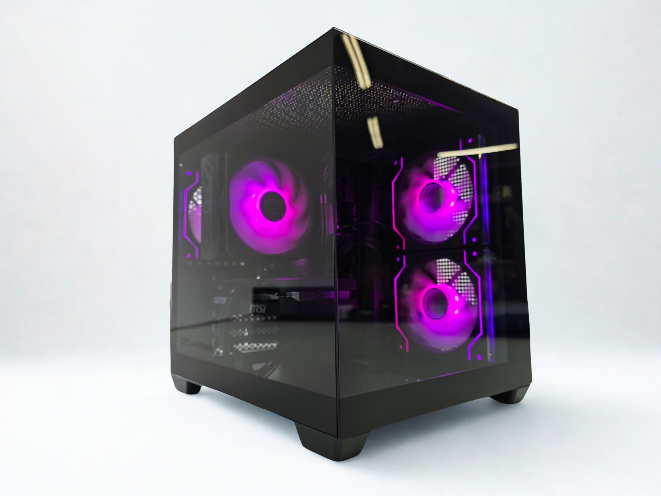 ⭐RMC Gaming MiniPC – RYZEN 5 5600XT, RTX5050 8GB, 16GB RAM, 1000GB SSD - TOP⭐ – Bild 2