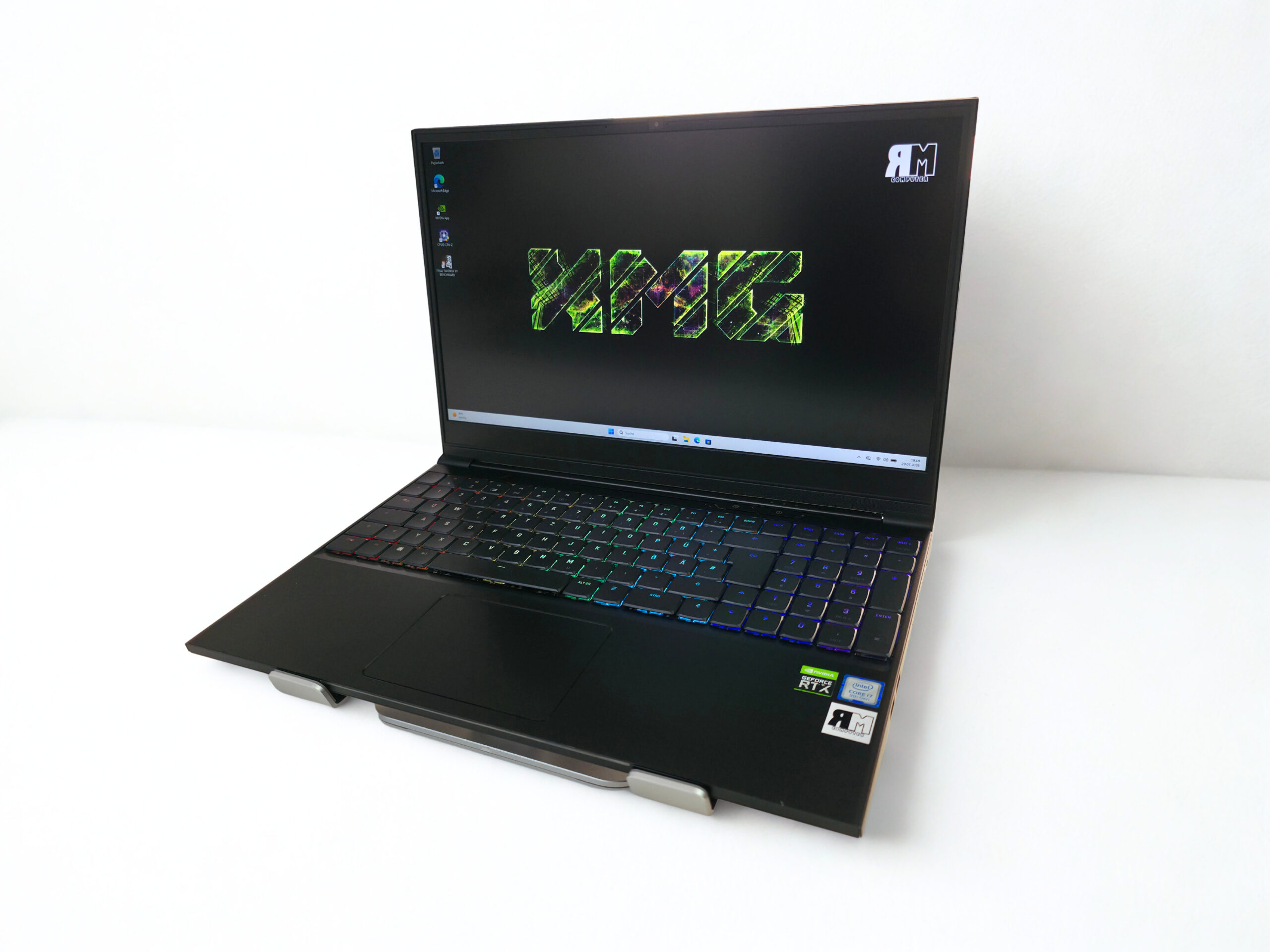 ⭐XMG NEO 15 – i7 9th, 32GB RAM, RTX 2070 8GB, 1000GB SSD, RGB - TOP!⭐